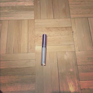 I love to sell lip gloss at school!!!